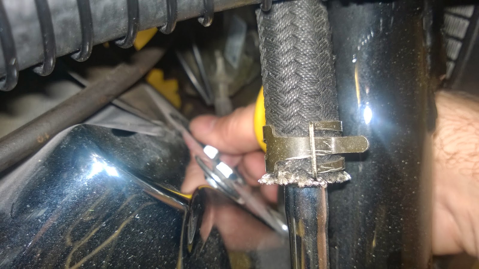 You're the Tech Boss!: 1994-2003 Honda Magna VF750C spark plug change